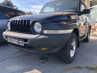 Daewoo Korando 2004-thumb-2