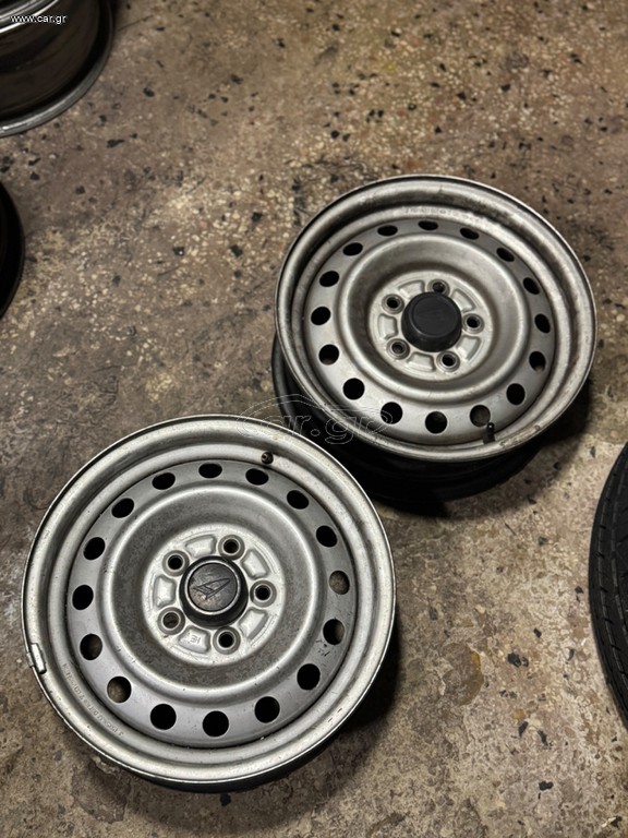 2 ζάντες 15αρες Daihatsu Terios