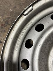 2 ζάντες 15αρες Daihatsu Terios-thumb-3