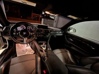 Bmw M4 2017-thumb-30