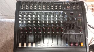 μικροφωνική κονσόλα αυτοενισιόμενη 2 * 300 omiktronic με τέσσερα ηχεία μέτρο