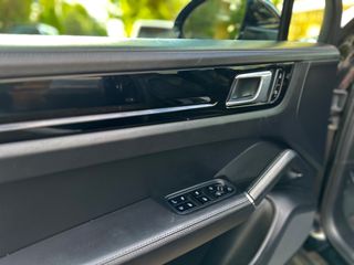 Porsche Cayenne 2020 E-Hybrid,Sport Chrono,Aero,Panorama,Matrix-thumb-25