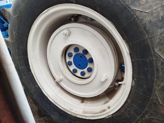 Λάστιχα Ford 2025 6600