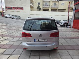 Volkswagen Touran 2012-thumb-1