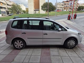 Volkswagen Touran 2012-thumb-3