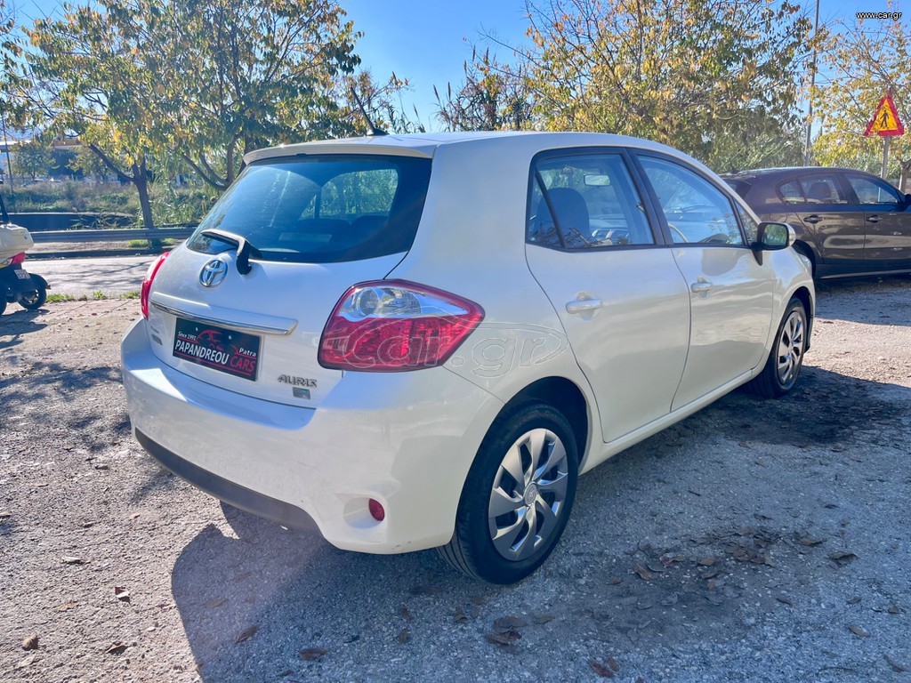 Toyota Auris 2011 1.4 D-4D DIESEL 6 TAXYTO
