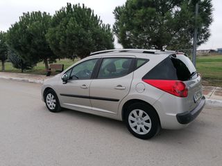 Peugeot 207 2009 station wagon 1.600 βενζινη-thumb-3