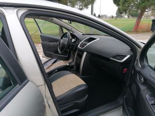 Peugeot 207 2009 station wagon 1.600 βενζινη-thumb-33