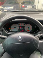 Renault Scenic 2000 RX4-thumb-8
