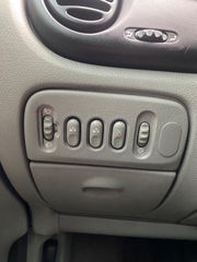 Renault Scenic 2000 RX4-thumb-15