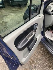 Renault Scenic 2000 RX4-thumb-17