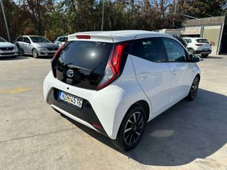 Toyota Aygo 2021 FULL EXTRA-thumb-4