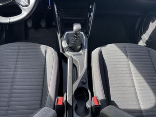 Peugeot 2008 2022-thumb-18