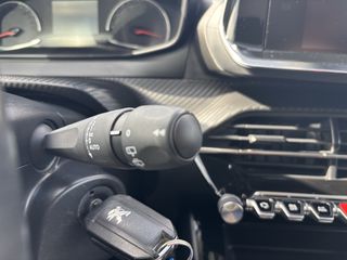 Peugeot 2008 2022-thumb-19