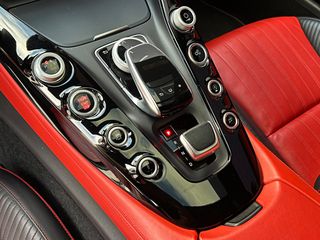 Mercedes-Benz AMG GT 2017-thumb-23
