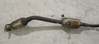 Εξάτμιση από Toyota Yaris III Hybrid - 10Y01 30M08-thumb-1