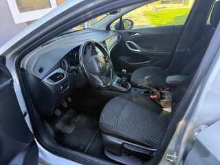 Opel Astra 2017 CDTI 1.6-thumb-9