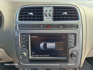 Volkswagen Polo 2015 1.0 Fresh-thumb-18