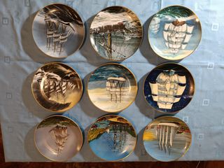 Συλλεκτικά πιάτα πορσελάνης με ιστιοφόρα