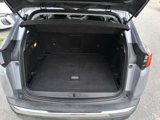 Peugeot 3008 2018 1.5 BLUEHDI 130 ALLURE-thumb-26