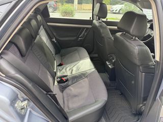 Opel Vectra 2005 2.0 TURBO GTS-thumb-26