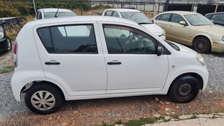 Daihatsu Sirion 2008-thumb-3