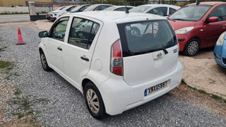 Daihatsu Sirion 2008-thumb-5