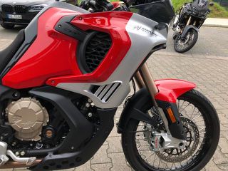 Mv Agusta 900 2024 Enduro VELOCE-thumb-10