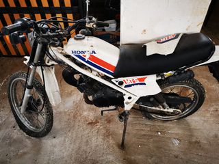 Honda MT 5 1981-thumb-1