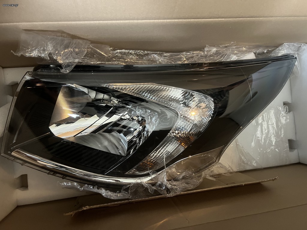 Opel VIVARO ‘14-19 φανός οδηγού εμπρός ΧΩΡΙΣ LED 95527865