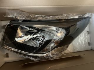 Opel VIVARO ‘14-19 φανός οδηγού εμπρός ΧΩΡΙΣ LED 95527865