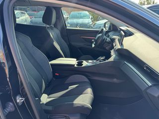 Peugeot 3008 2021-thumb-14
