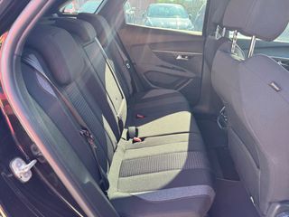 Peugeot 3008 2021-thumb-15