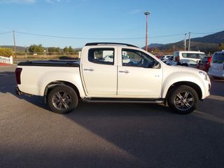 Isuzu D-Max 2017 1.9 ARENA CREW AUTO-thumb-4