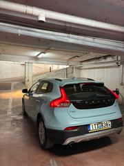 Volvo V40 Cross Country 2018-thumb-5