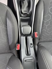 Peugeot 2008 2017 1200cc 110ps full!! panorama!! Bookservise!!-thumb-28