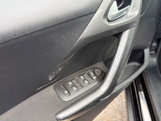 Peugeot 2008 2017 1200cc 110ps full!! panorama!! Bookservise!!-thumb-32