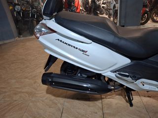 Sym Maxsym 400i 2012 MAXSYM400i ABS-thumb-2