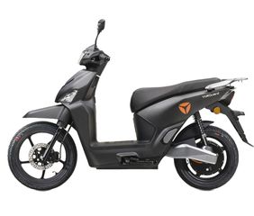 Yadea Voltguard-VFV 2026 ΗΛΕΚΤΡΙΚΟ ΜΕ ΔΙΠΛΩΜΑ ΑΜ (50cc)-thumb-2
