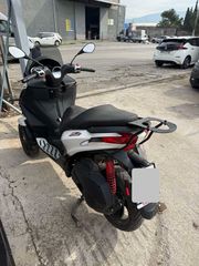 Piaggio MP3 300 2021-thumb-2