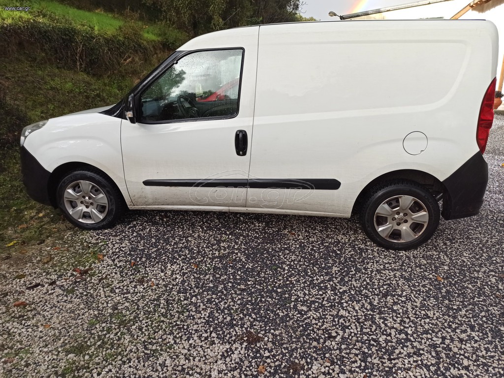 Κλούβα Opel 2014 combo van