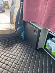 Volvo 2009 520-thumb-17