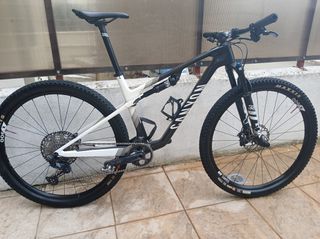 Downhill - Enduro - Trail Canyon 2023 LUX CF