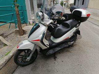 Piaggio Beverly 300 2009-thumb-3
