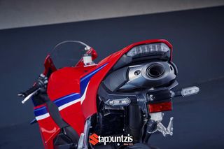 Honda CBR 600RR 2026 2026-thumb-7
