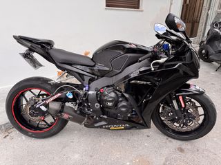 Honda CBR 1000RR 2012-thumb-5
