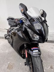 Honda CBR 1000RR 2012-thumb-9