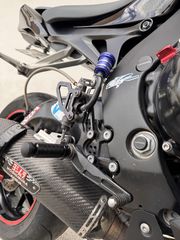 Honda CBR 1000RR 2012-thumb-12