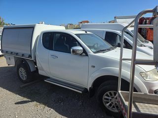Mitsubishi L200 2015 SAFARI FULL EXTRA 180HP-thumb-5