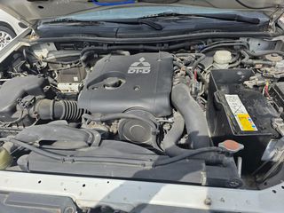 Mitsubishi L200 2015 SAFARI FULL EXTRA 180HP-thumb-27